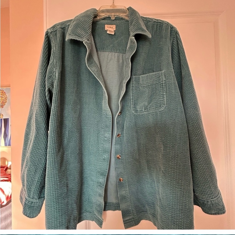 Women’s XL relaxed fit corduroy button down